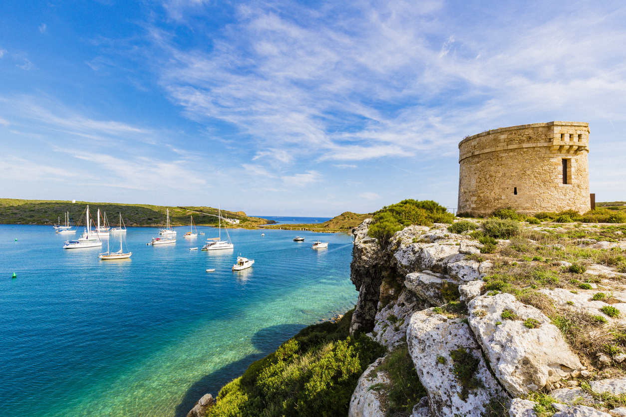 Bahía en La Mola de Mahón, Menorca