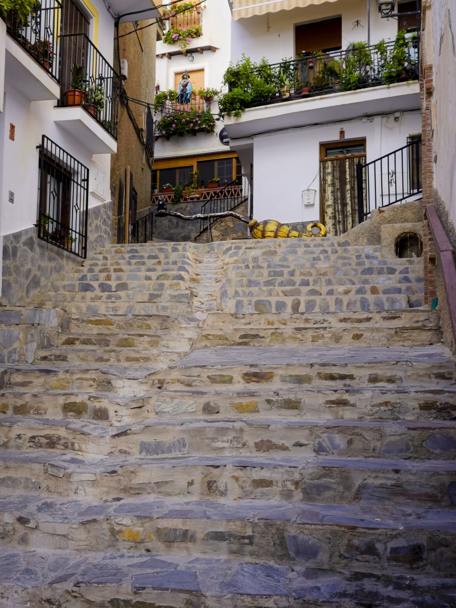 Calle en Soportújar en la Alpujarra Granadina, Granada (Andalucía)